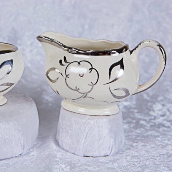 VINTAGE Sandland Ware Creamer and Sugar Bowl 1949 Mini Set CUTE SWEET CH… - Picture 3 of 9